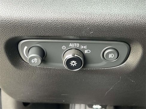 Used 2019 Chevrolet Traverse LT image 22