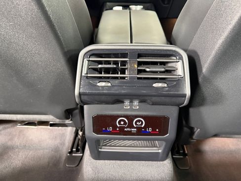 Used 2026 BMW 530i RWD image 30