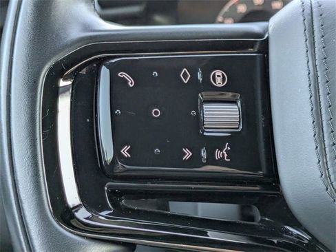 Used 2025 Land Rover Range Rover Velar Dynamic SE image 29