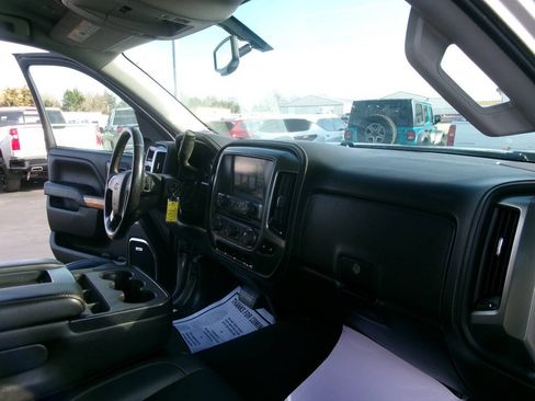 Used 2018 Chevrolet Silverado 1500 LTZ w/ LTZ Plus Package AWD/4WD image 26