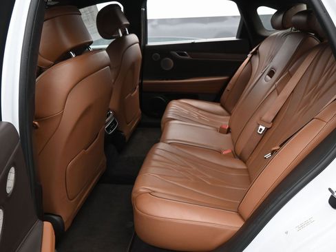 Used 2023 Genesis G80 image 26