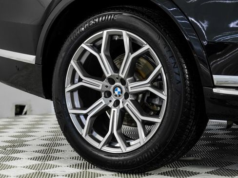 Used 2024 BMW X7 xDrive40i AWD/4WD image 77