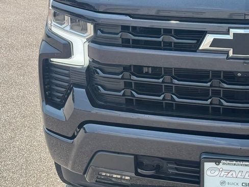Used 2022 Chevrolet Silverado 1500 RST w/ Convenience Package II AWD/4WD image 11