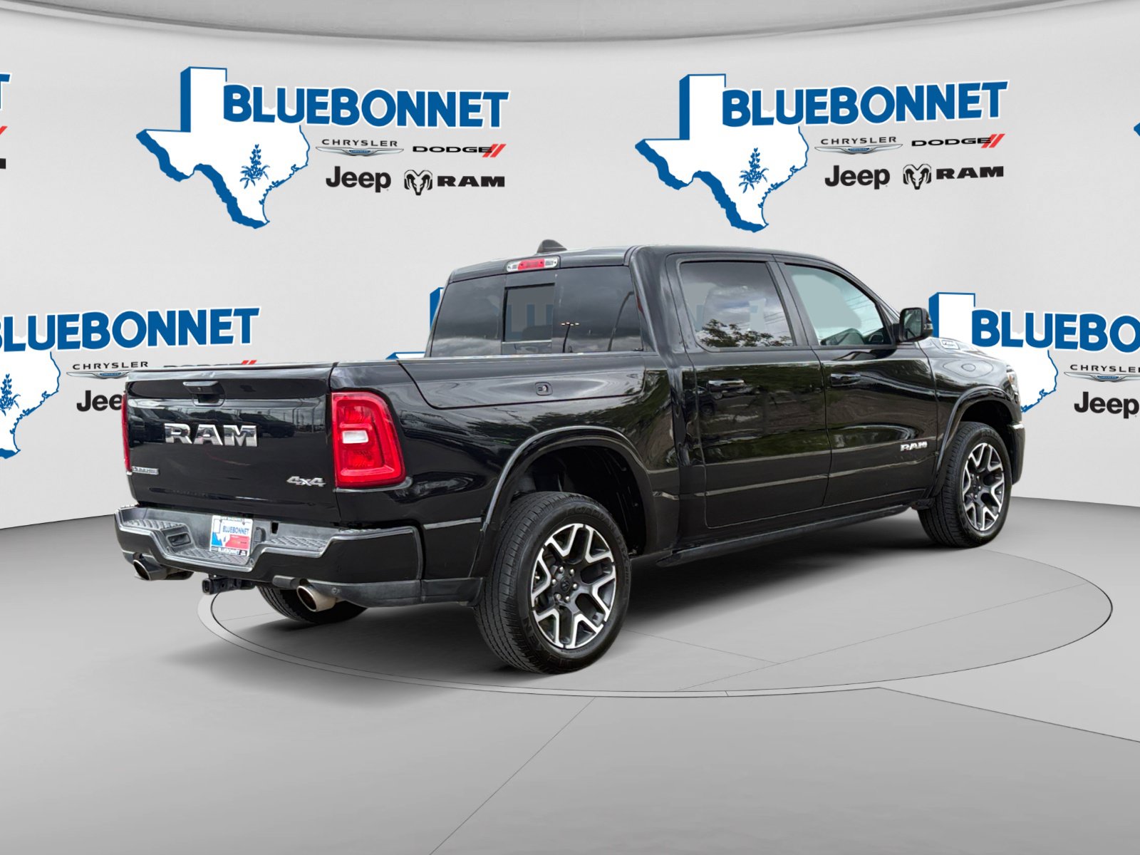 Used 2025 RAM 1500 Laramie w/ Laramie Southwest Edition AWD/4WD image 5