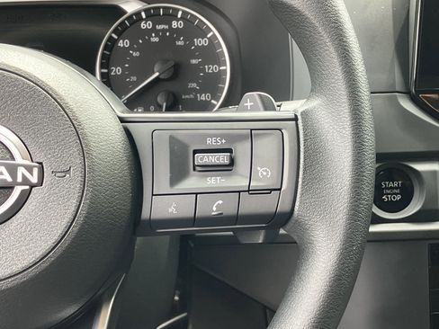 Used 2025 Nissan Pathfinder S FWD image 22