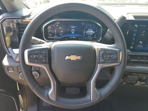 Used 2025 Chevrolet Silverado 1500 LT w/ Safety Package image 27