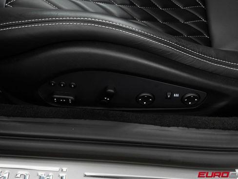 Used 2013 Ferrari California RWD image 43