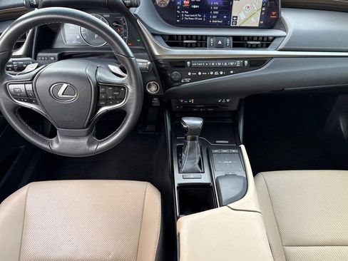 Used 2019 Lexus ES 350 w/ Premium Package image 27