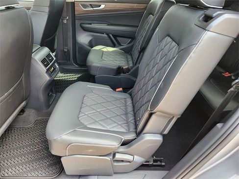 New 2025 Volkswagen Atlas SEL Premium R-Line image 29