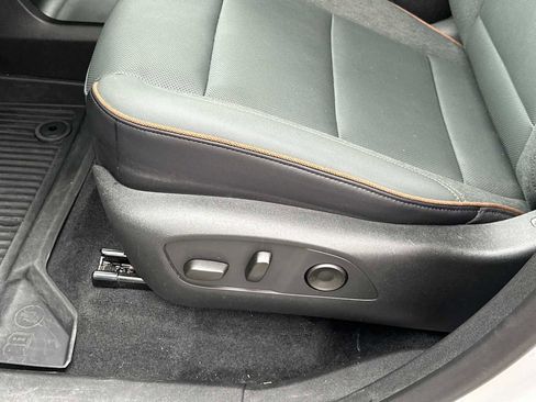 Used 2025 GMC Acadia AT4 w/ LPO, Floor Liner Package AWD/4WD image 11