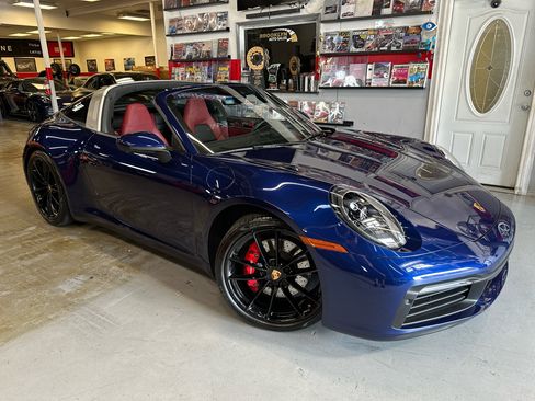 Used 2024 Porsche 911 Targa 4S image 1