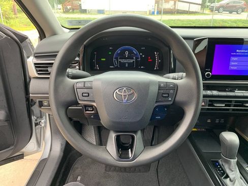 Used 2026 Toyota Camry LE FWD image 26