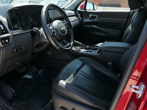 Used 2023 Kia Sorento EX FWD image 11