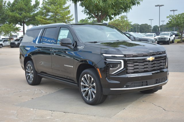 New 2026 Chevrolet Suburban High Country AWD/4WD image 3