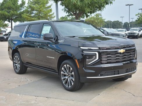 New 2026 Chevrolet Suburban High Country AWD/4WD image 3