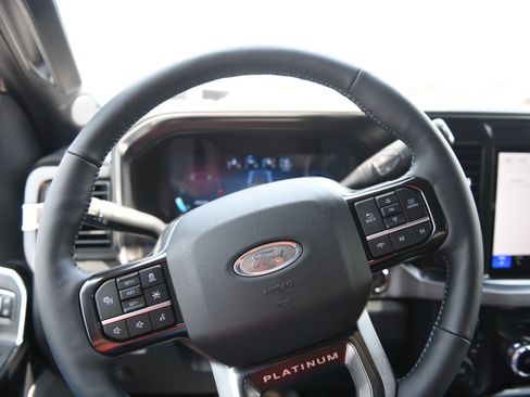 New 2026 Ford F250 Platinum AWD/4WD image 18