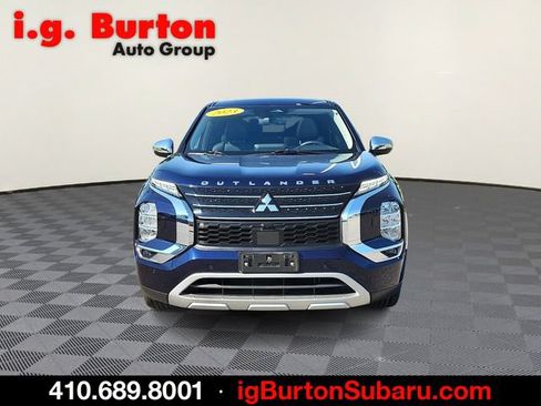 Used 2023 Mitsubishi Outlander SE AWD/4WD image 2