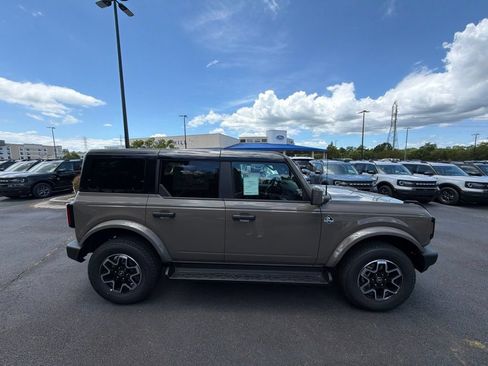New 2026 Ford Bronco Outer Banks AWD/4WD image 15