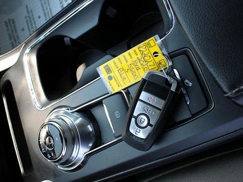 Used 2020 Ford Fusion S image 21