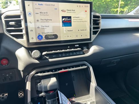 New 2026 Toyota Tundra Limited AWD/4WD image 11
