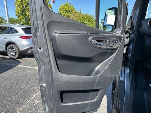 Used 2026 Mercedes-Benz Sprinter 2500 image 26