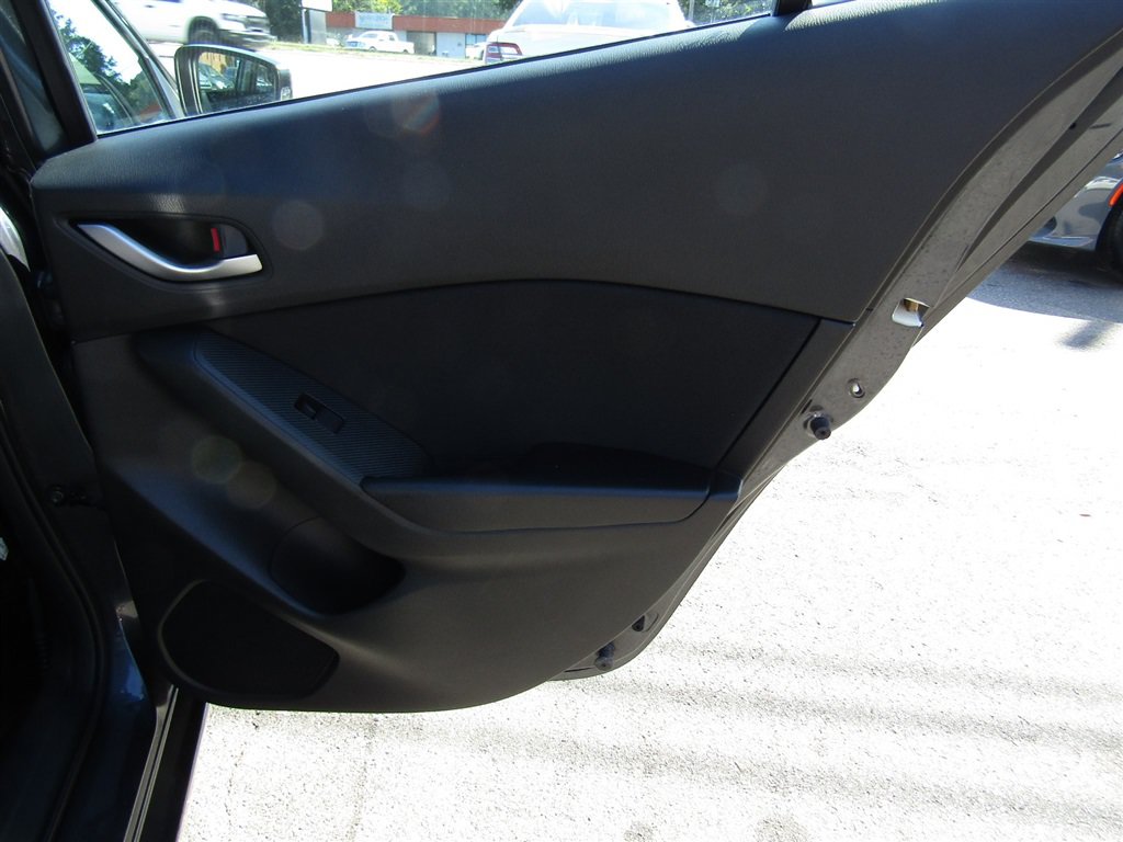 Used 2014 MAZDA MAZDA3 i Touring FWD image 22
