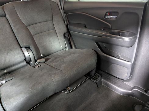 Used 2022 Honda Pilot Sport image 14