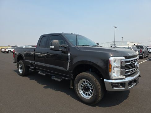 Used 2024 Ford F250 XLT w/ 360-Degree Camera Package AWD/4WD image 1