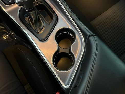 Used 2021 Dodge Challenger R/T image 39