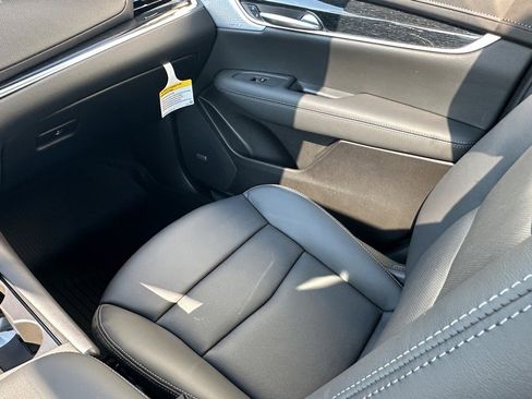 New 2025 Cadillac XT5 Premium Luxury w/ LPO, Floor Liner Package image 14