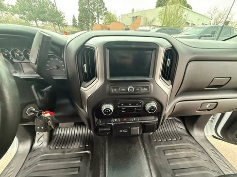 Used 2023 GMC Sierra 2500 Pro w/ Convenience Package image 30