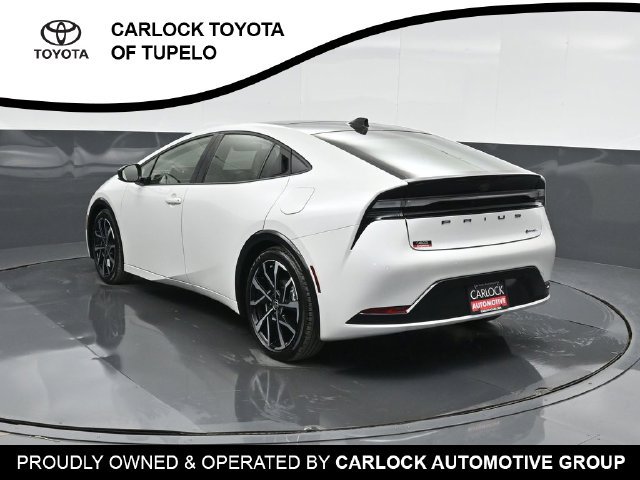 Used 2026 Toyota Prius Plug-In Hybrid FWD image 11