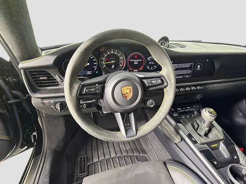 Used 2022 Porsche 911 GT3 RWD image 11