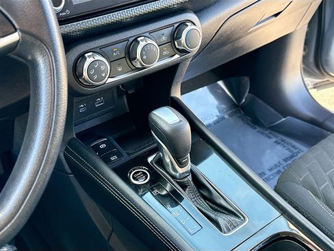 Used 2023 Nissan Kicks SV image 10