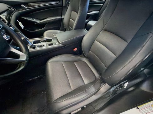 Used 2020 Honda Accord Sport image 11