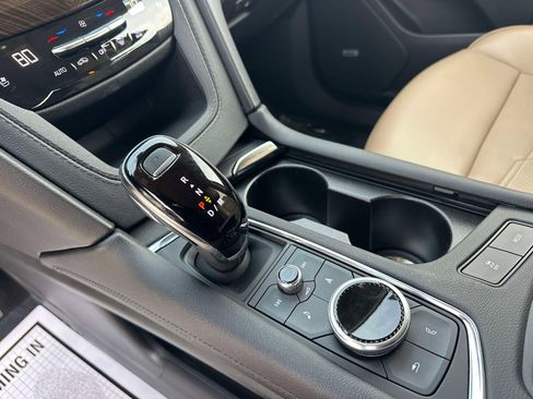 Certified 2023 Cadillac XT6 Premium Luxury w/ Platinum Package image 15