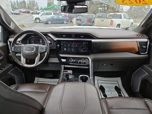 Used 2023 GMC Sierra 1500 Denali image 3