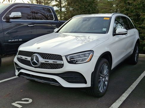 Used 2022 Mercedes-Benz GLC 300 4MATIC image 5
