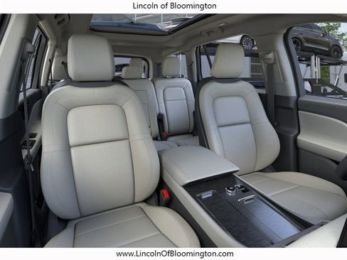 New 2026 Lincoln Aviator Reserve AWD/4WD image 13