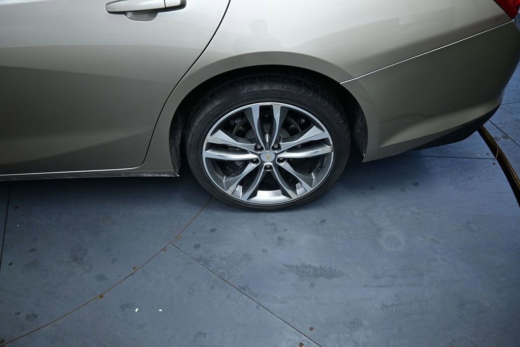 Used 2024 Chevrolet Malibu LT FWD image 18