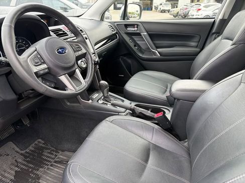 Used 2018 Subaru Forester 2.5i Touring AWD/4WD image 19