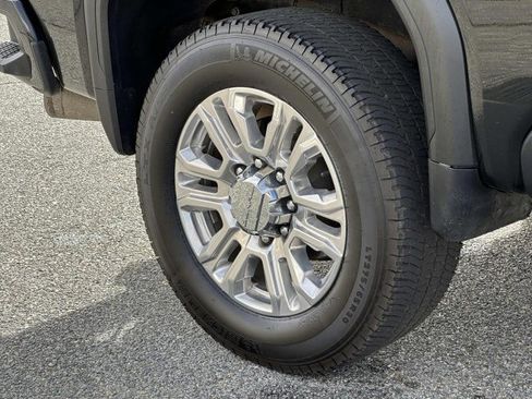 Used 2022 GMC Sierra 3500 Denali image 10