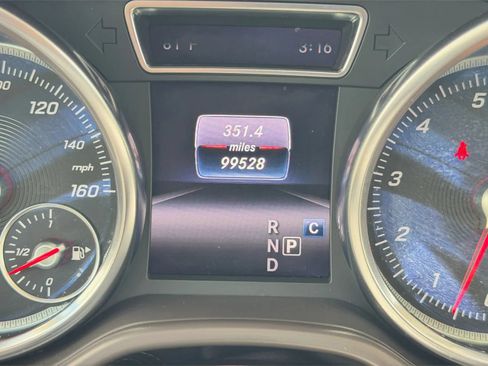 Used 2019 Mercedes-Benz GLS 450 4MATIC image 24