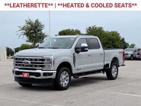 New 2026 Ford F250 Lariat w/ Chrome Package AWD/4WD image 3