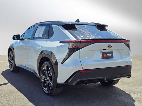 Certified 2023 Toyota bZ4X Limited image 6