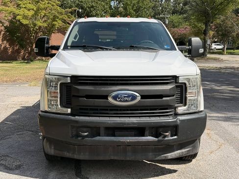Used 2017 Ford F350 XL w/ Power Equipment Group AWD/4WD image 8
