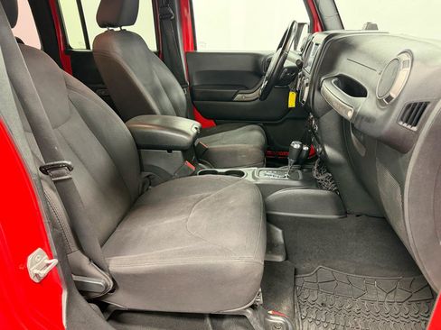 Used 2015 Jeep Wrangler Unlimited Sport w/ Quick Order Package 24S AWD/4WD image 12
