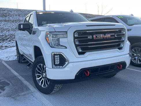Used 2020 GMC Sierra 1500 AT4 w/ AT4 Premium Package image 1