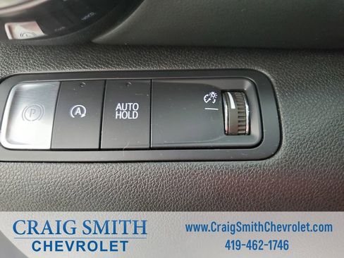 Used 2025 Chevrolet Equinox LT w/ Safety and Technology Package image 19