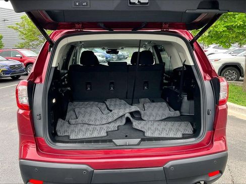 Certified 2025 Subaru Ascent Premium AWD/4WD image 32